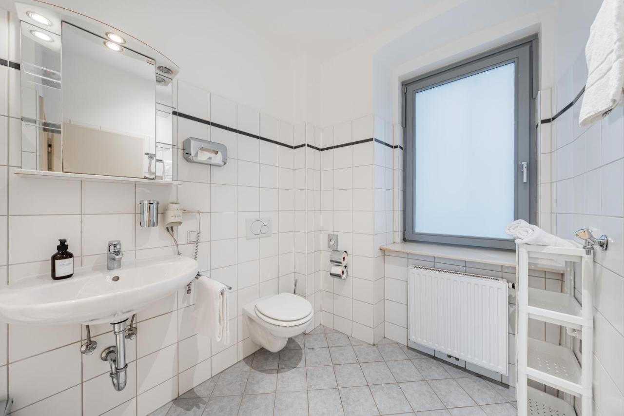 Serviced Apartments Josefstadt City Виена Екстериор снимка