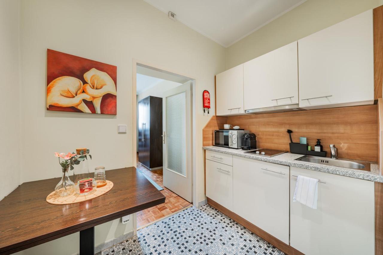 Serviced Apartments Josefstadt City Виена Екстериор снимка